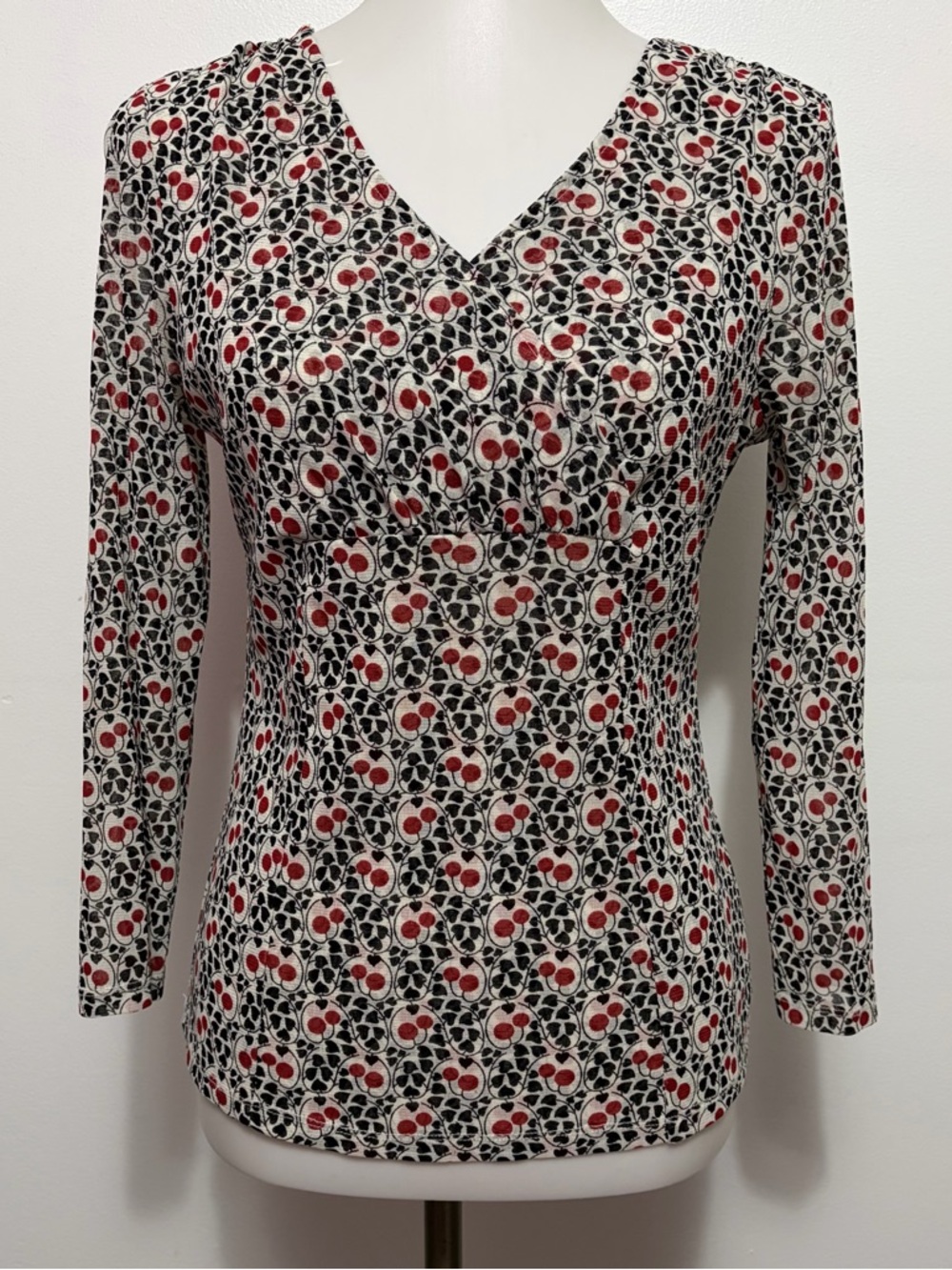 Madison Studio Nylon Top L Minimalist Chic Lightweight Clean Modern Core